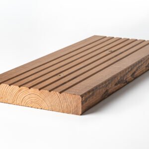 Termo mediena pušis 26x142x3000/3600/5100, terasinė lenta, rifliuotas TER profilis, AB klasė - 3600 mm